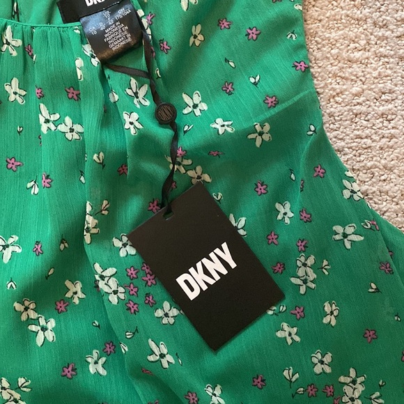 DKNY size 10 green pattern shift dress. New with tags. - Picture 3 of 3